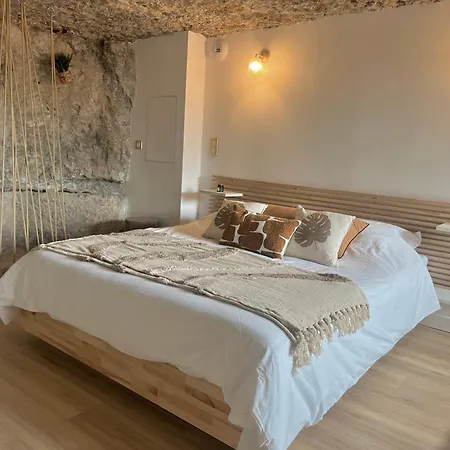 Splendide Troglodyte à 5 Min Du Centre * Poitiers